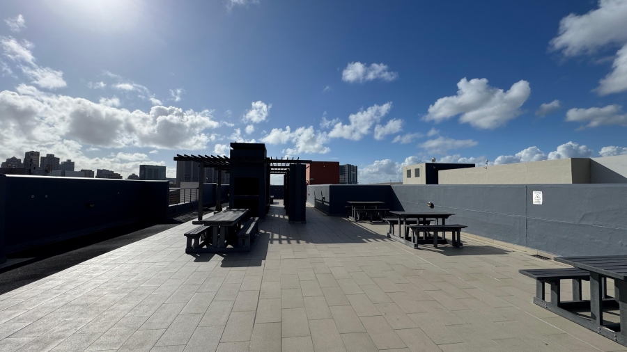 1 Bedroom Property for Sale in Zonnebloem Western Cape